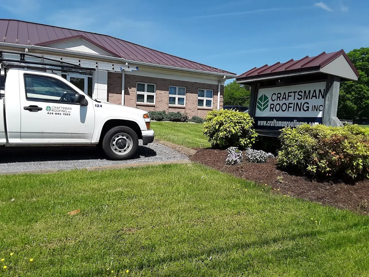 Quality Soffit & Fascia Repair by experienced craftsmen in North Rosslyn